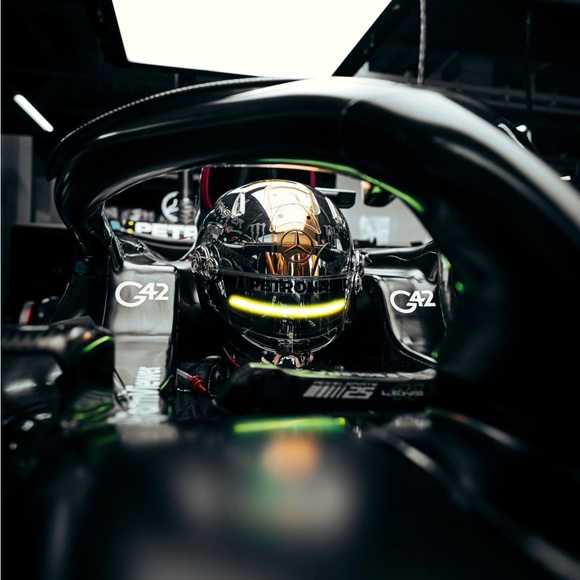 Meet your Posher, Cristian - Picture 1 of 1